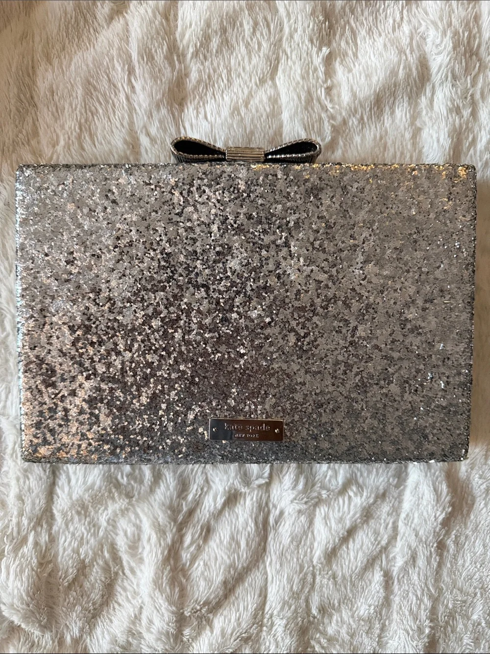 KATE SPADE Emanuelle Evening Belles PXRU4812 Silver Glitter Bow Crossbody Clutch